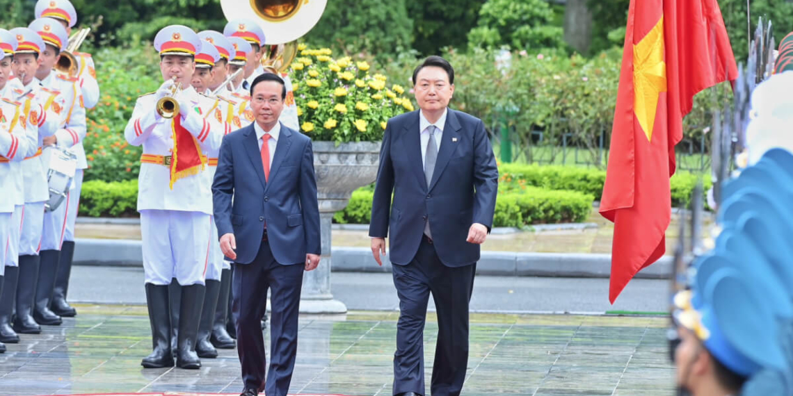 Tổng thống Hàn Quốc tới Việt Nam
