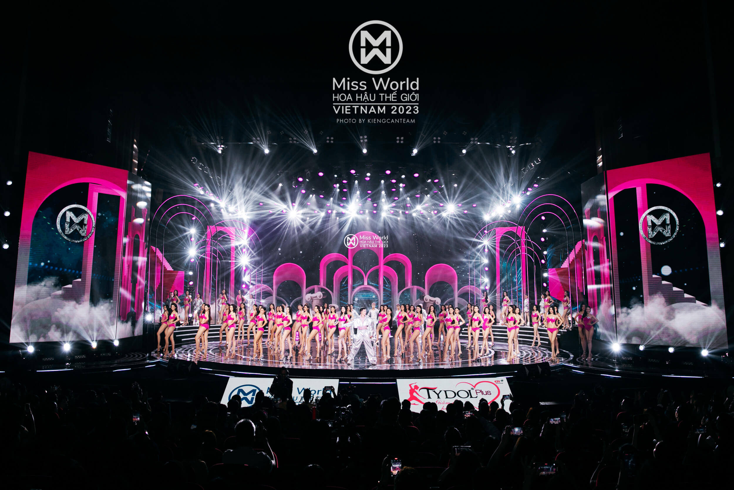Mãn nhãn với sân khấu Chung khảo Miss World Vietnam 2023 
