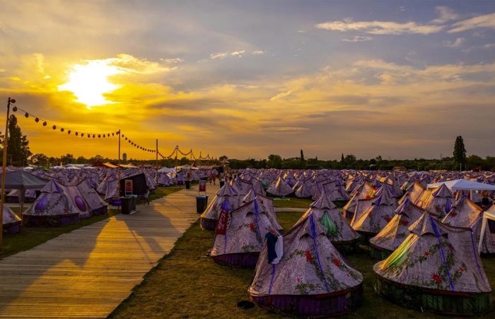 lều tại Tomorrowland