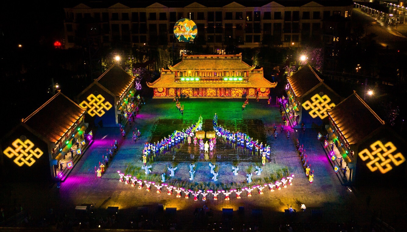 Show diễn thực cảnh Tinh hoa Việt Nam