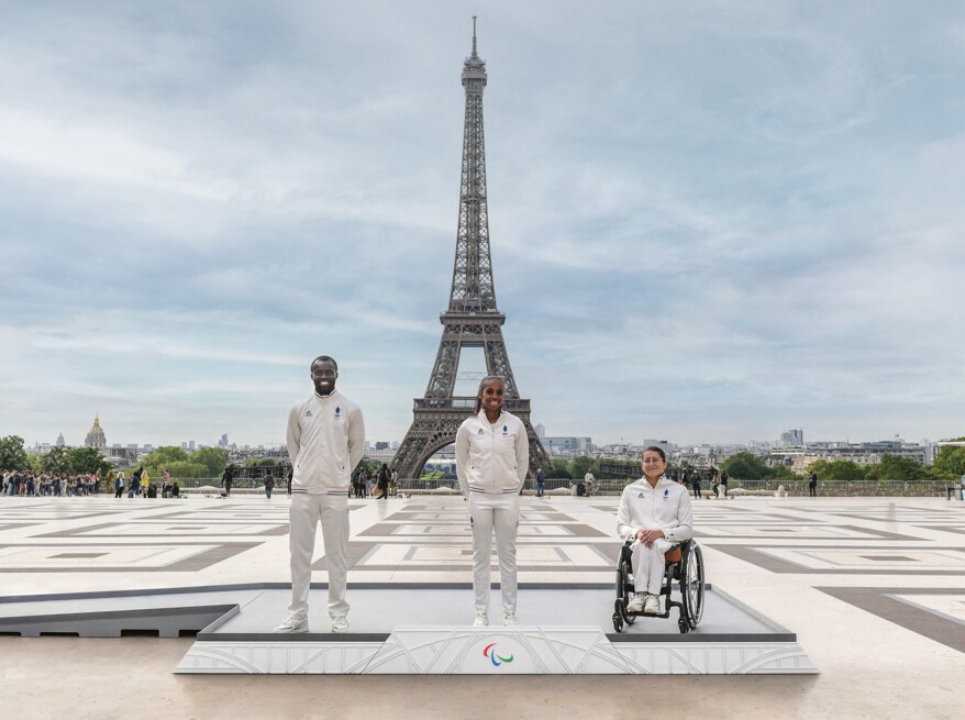 Buc trao giai cua Olympic va Paralympic Paris 2024