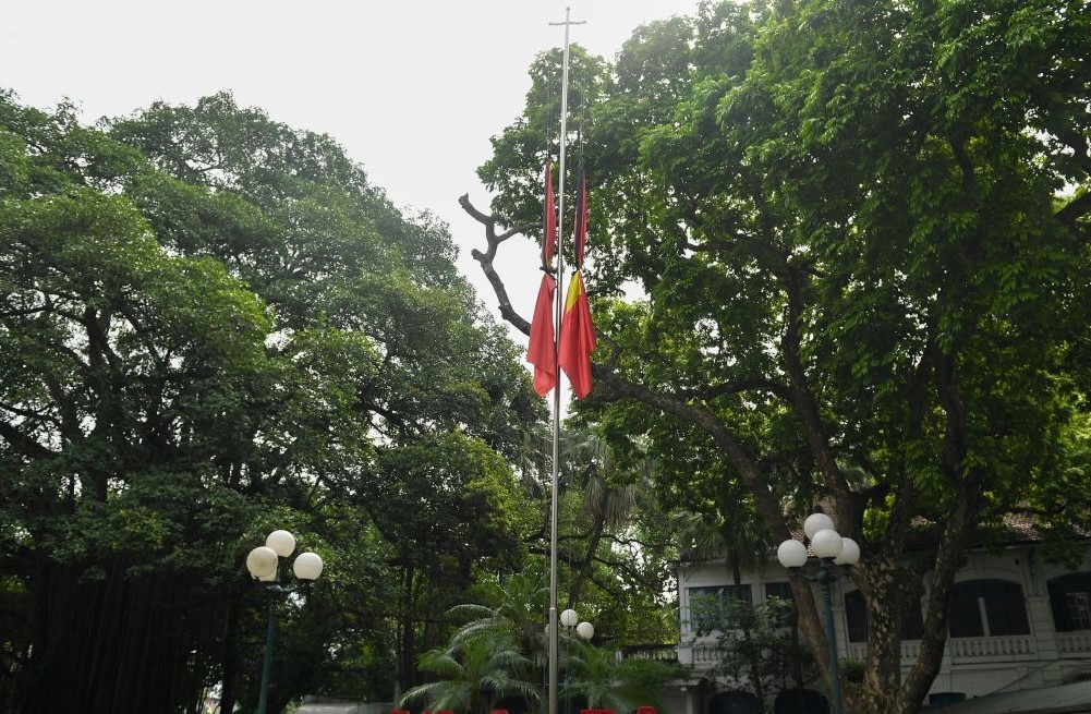 cờ rủ quốc tang