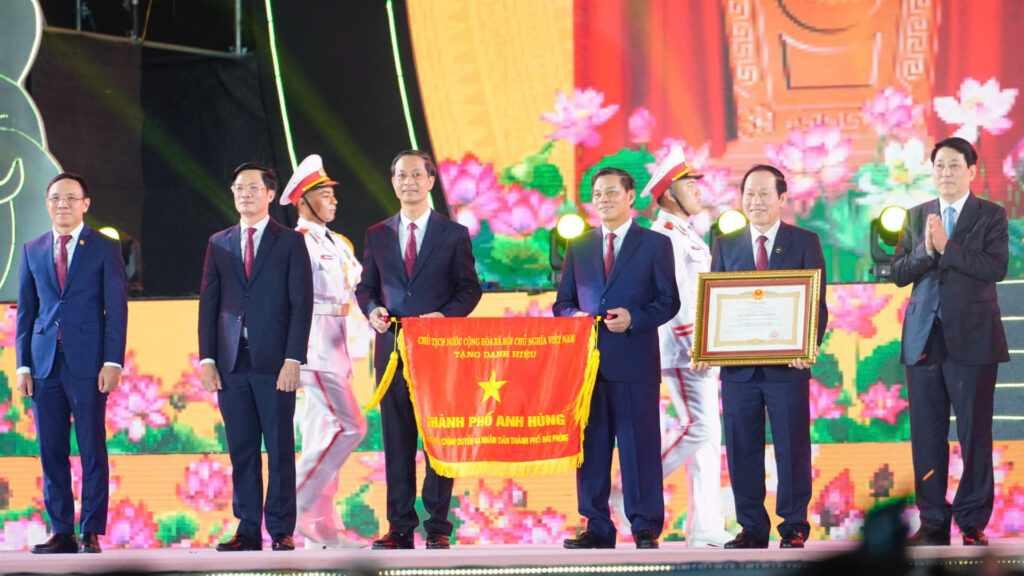 khai mạc lễ hội hoa phượng đỏ