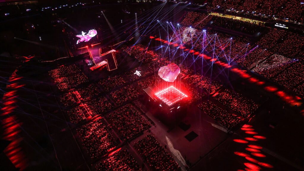 Toàn cảnh sân khấu concert của Uông Tô Lang
