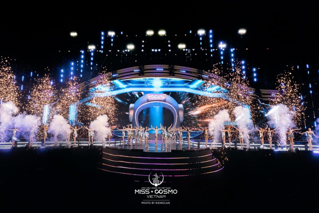 đêm bán kết Miss Cosmo Vietnam 2025