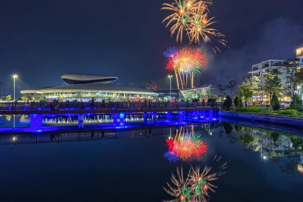 quảng ninh bắn pháo hoa đến hết năm