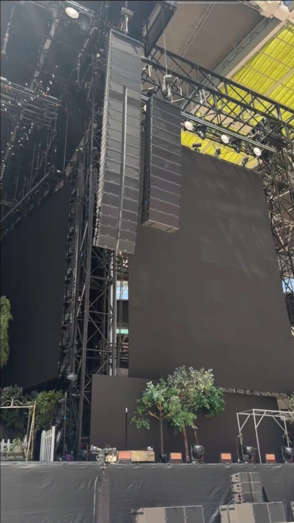 thiết bị âm thanh lana del rey tour 2
