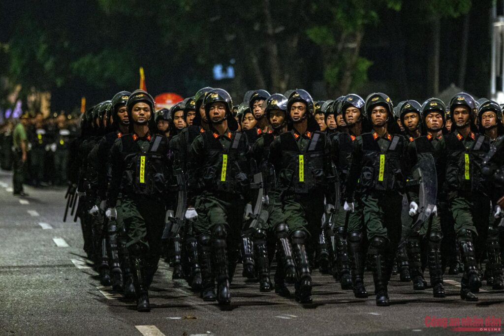 Công an Hà Nội tổng duyệt diễu binh