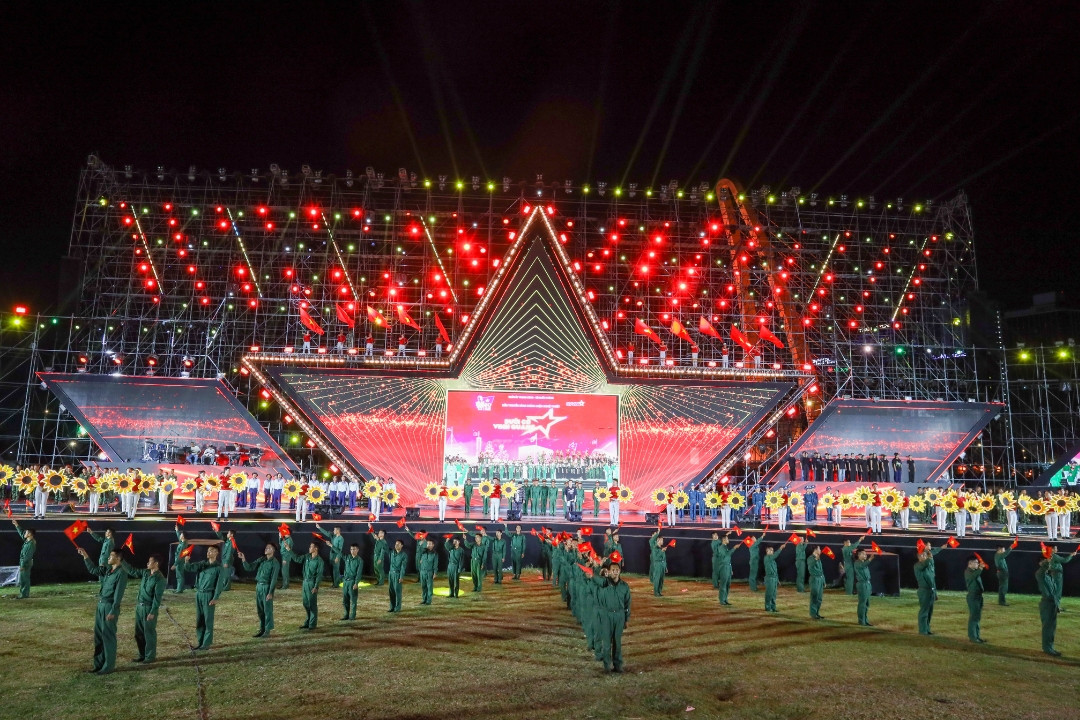 Dưới cờ vinh quang TP.HCM