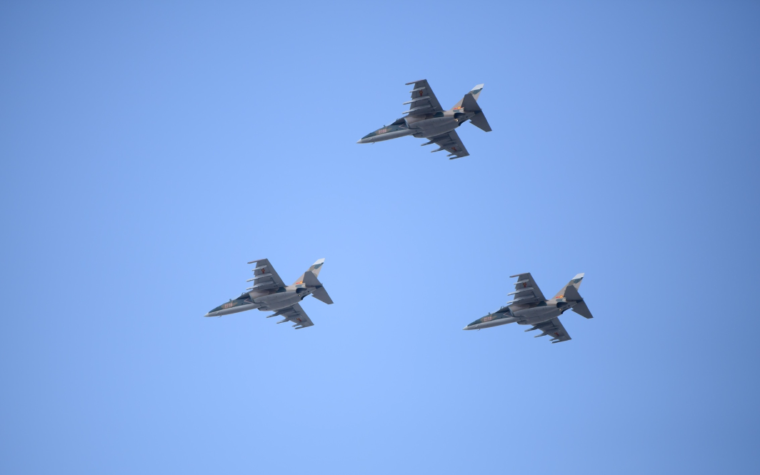 Máy bay Yak-130 bay lượn trên bầu trời trong buổi tổng hợp luyện lần 2