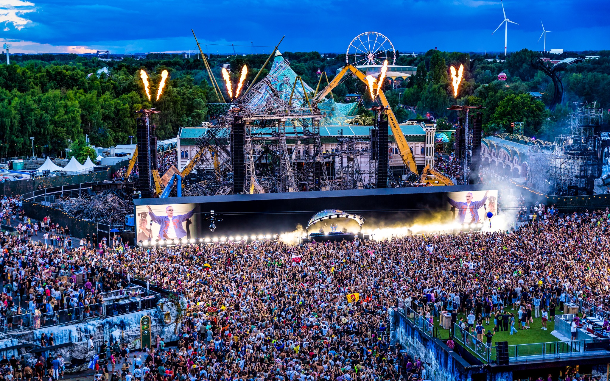 Tomorrowland 2025 phá kỷ lục livestream TikTok 2
