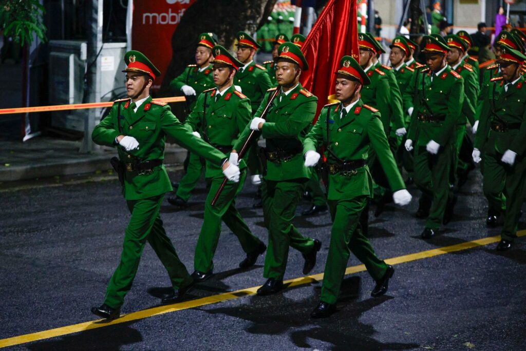 công an Hà Nội tập duyệt diễu binh chào mừng đại lễ