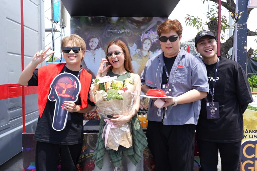 dàn nghệ sĩ tập luyện cho v concert rạng rỡ việt nam (2)