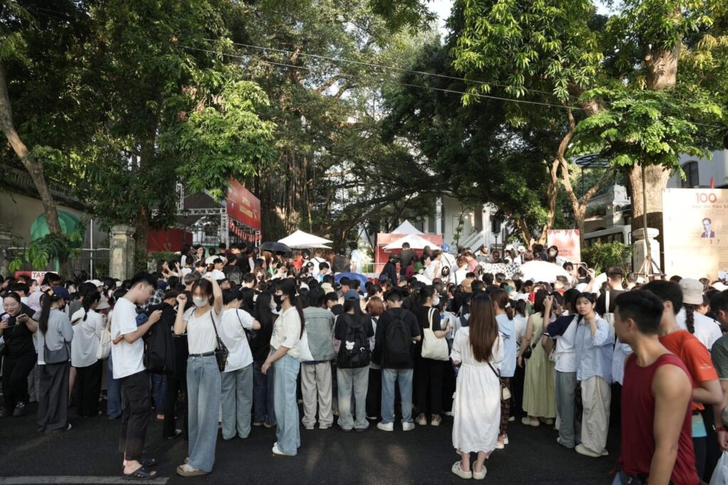 đổi vé concert quốc gia