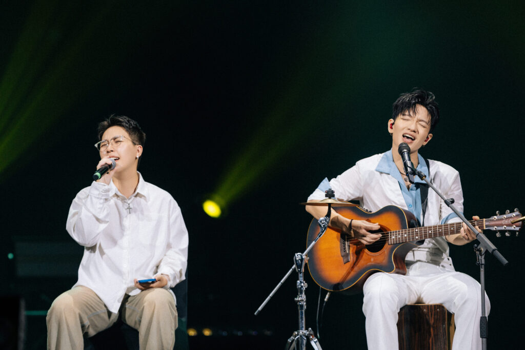 hoàng dũng mang concert xoay tròn tới tphcm (9)