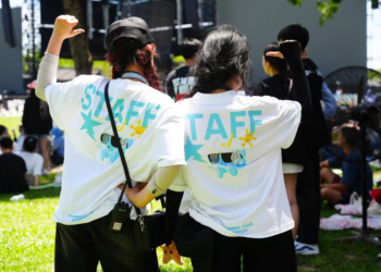 làm sự kiện dưới trời nắng