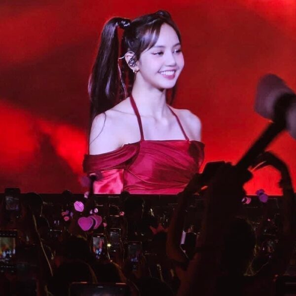 Lisa Blackpink - Hà Nội