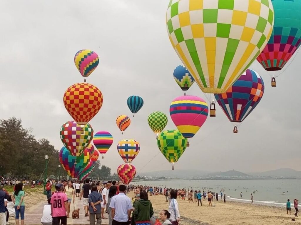 Khinh khí cầu đồ sơn