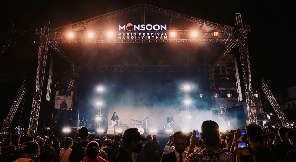 Khai hội Monsoon Music Fesival