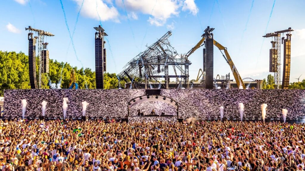 Tomorrowland 2025 tuần 2 sự cố