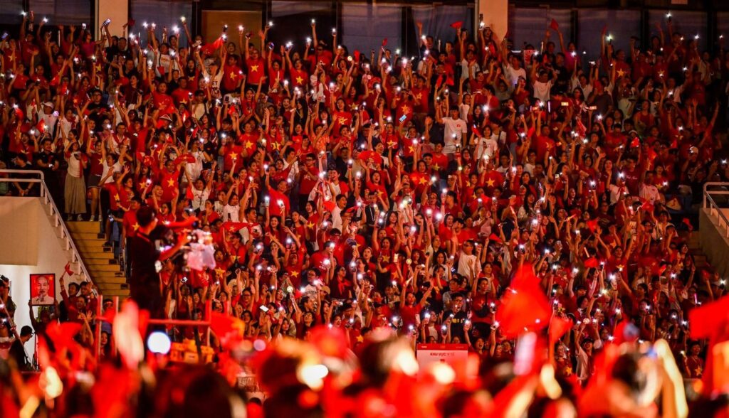 giới trẻ đi concert quốc gia