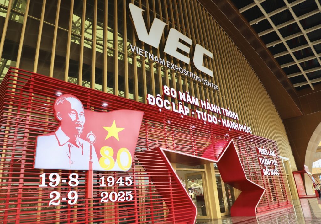 triển lãm thành tựu đất nước